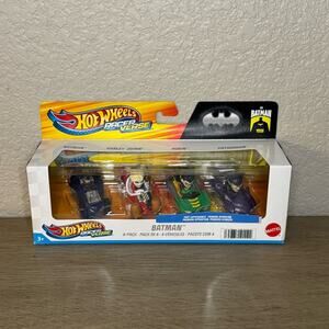 Hot Wheels Racer Verse Batman 4-Pack: Batman, Harley Quinn, Robin, Catwoman‎